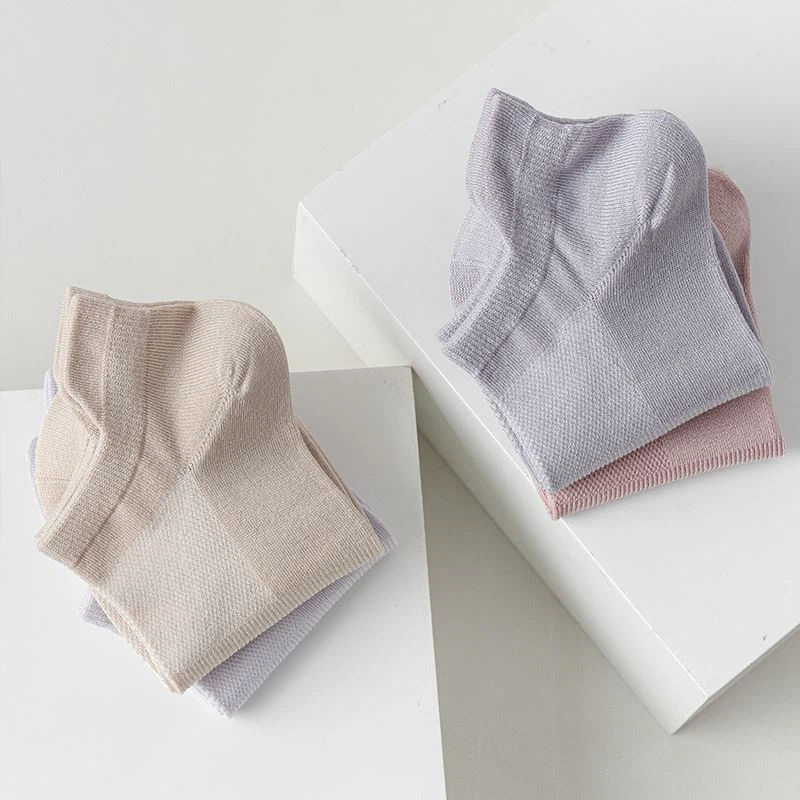 Best Quality Women's Crew Socks suppliers